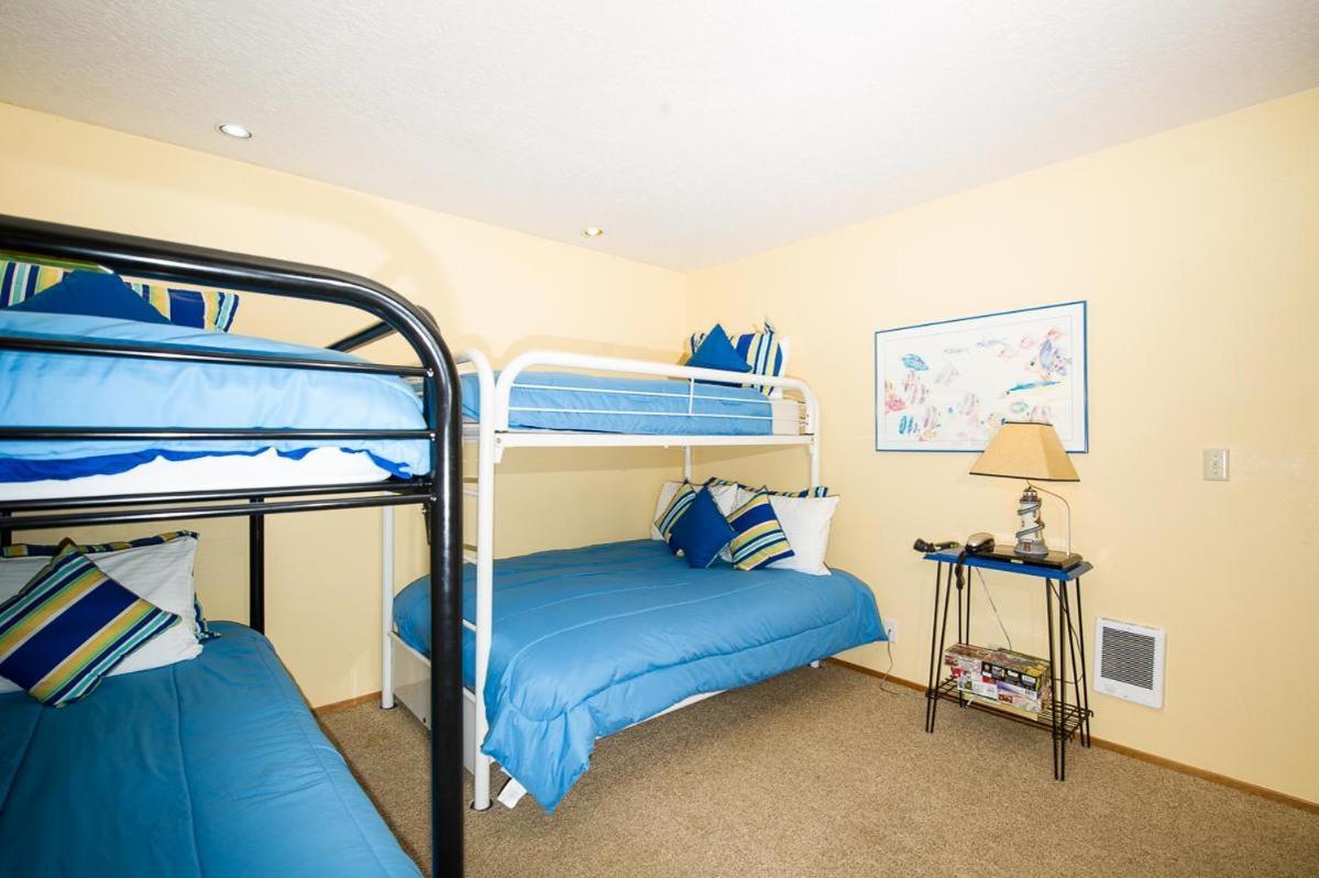 Calypso Villa Lincoln City Buitenkant foto